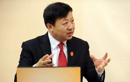 賀小榮
