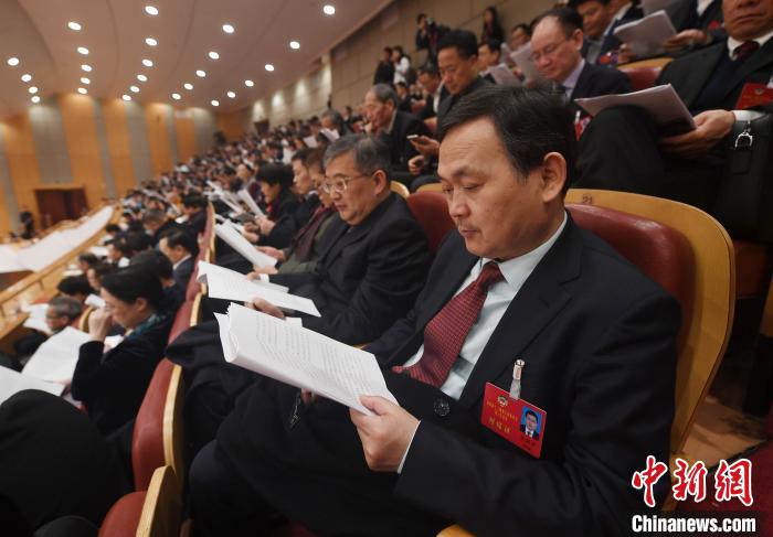 圖為浙江省十三屆人大三次會議現(xiàn)場?！⊥鮿?攝